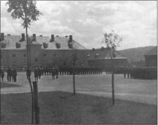 Иллюстрация к книге — "Тигры" в снегу. Мемуары танкового аса [i_321.jpg]