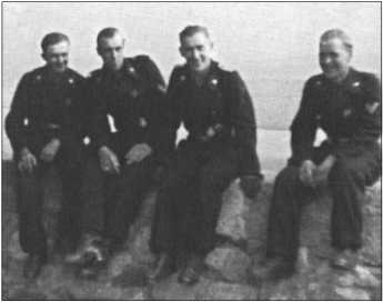 Иллюстрация к книге — "Тигры" в снегу. Мемуары танкового аса [i_323.jpg]