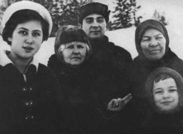 Иллюстрация к книге — Юлиан Семенов [i_005.jpg]