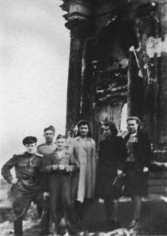 Иллюстрация к книге — Юлиан Семенов [i_006.jpg]