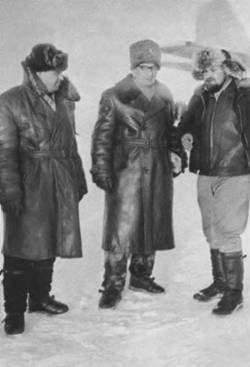 Иллюстрация к книге — Юлиан Семенов [i_020.jpg]