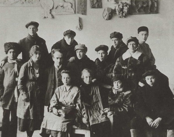 Иллюстрация к книге — Лабас [i_027.jpg]