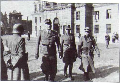 Иллюстрация к книге — Скорцени. Загадки "человека со шрамами " [i_010.jpg]