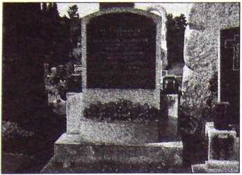 Иллюстрация к книге — Скорцени. Загадки "человека со шрамами " [i_021.jpg]