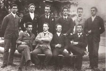 Иллюстрация к книге — Эйнштейн [i_012.jpg]