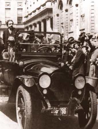 Иллюстрация к книге — Эйнштейн [i_030.jpg]