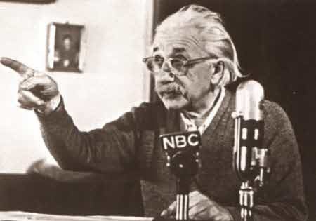 Иллюстрация к книге — Эйнштейн [i_055.jpg]