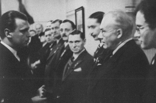 Иллюстрация к книге — Солоневич [i_038.jpg]