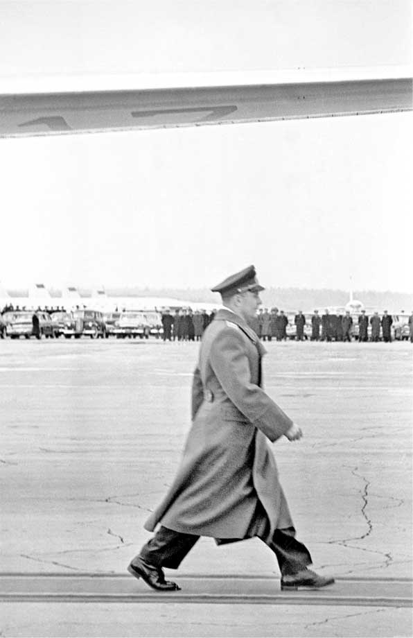 Иллюстрация к книге — Тайны космонавтики [i_011.jpg]