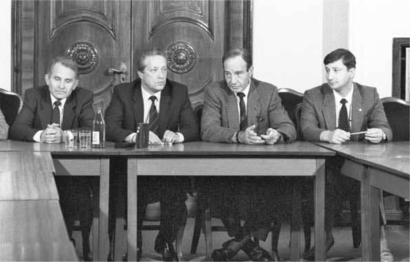 Иллюстрация к книге — Тайны космонавтики [i_077.jpg]