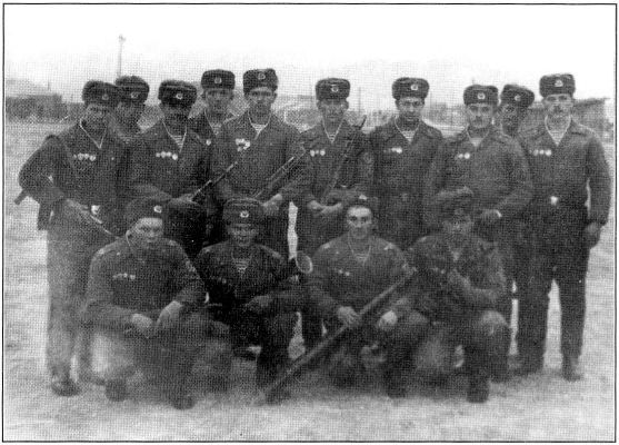 Иллюстрация к книге — Спецназ ВДВ. Диверсионно-разведывательные операции в Афгане [i_030.jpg]