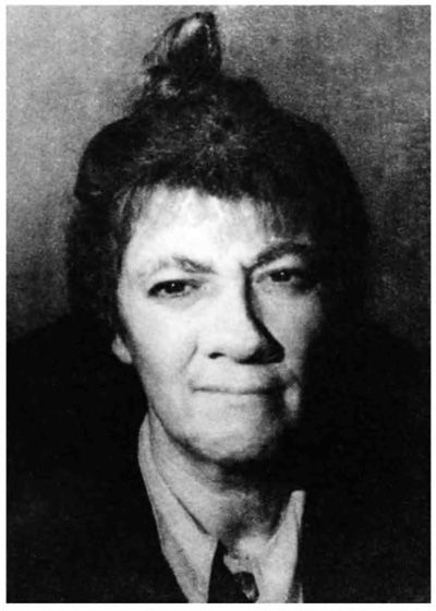 Иллюстрация к книге — Фаина Раневская. Фуфа Великолепная, или С юмором по жизни [i_013.jpg]