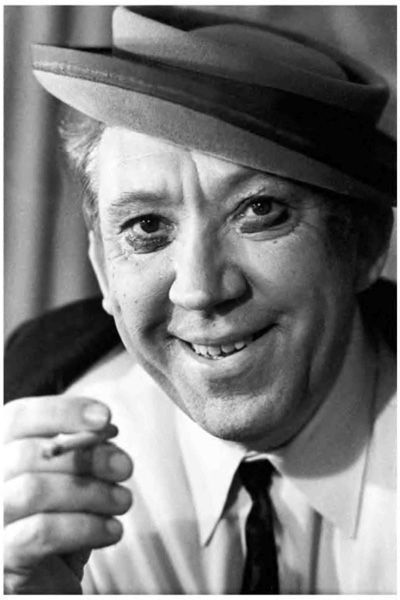 Иллюстрация к книге — Фаина Раневская. Фуфа Великолепная, или С юмором по жизни [i_040.jpg]