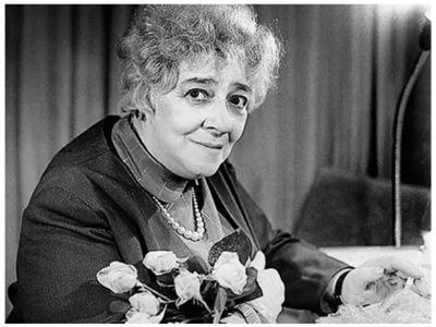 Иллюстрация к книге — Фаина Раневская. Фуфа Великолепная, или С юмором по жизни [i_042.jpg]