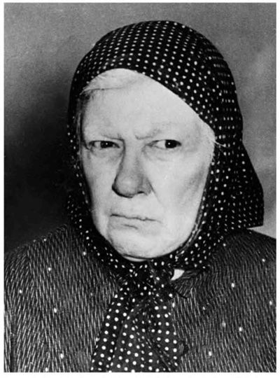 Иллюстрация к книге — Фаина Раневская. Фуфа Великолепная, или С юмором по жизни [i_045.jpg]