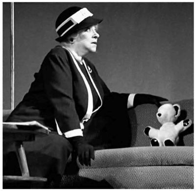 Иллюстрация к книге — Фаина Раневская. Фуфа Великолепная, или С юмором по жизни [i_054.jpg]