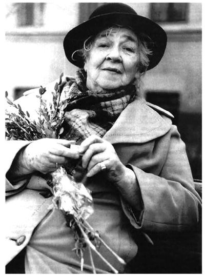 Иллюстрация к книге — Фаина Раневская. Фуфа Великолепная, или С юмором по жизни [i_075.jpg]