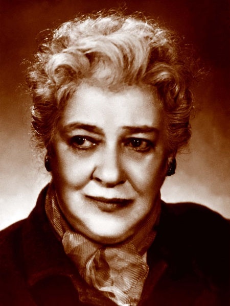 Иллюстрация к книге — Мои королевы. Раневская, Зелёная, Пельтцер [i_001.jpg]