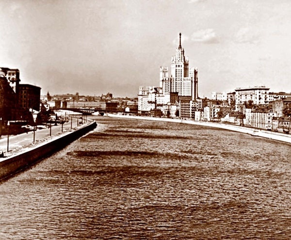 Иллюстрация к книге — Мои королевы. Раневская, Зелёная, Пельтцер [i_008.jpg]