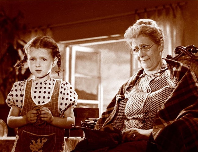 Иллюстрация к книге — Мои королевы. Раневская, Зелёная, Пельтцер [i_012.jpg]