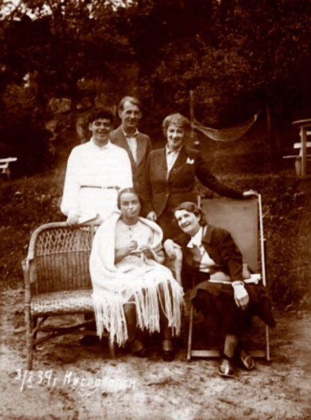 Иллюстрация к книге — Мои королевы. Раневская, Зелёная, Пельтцер [i_036.jpg]