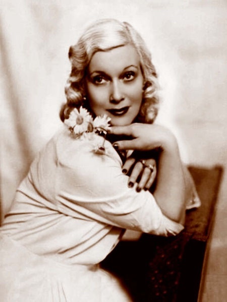 Иллюстрация к книге — Мои королевы. Раневская, Зелёная, Пельтцер [i_065.jpg]