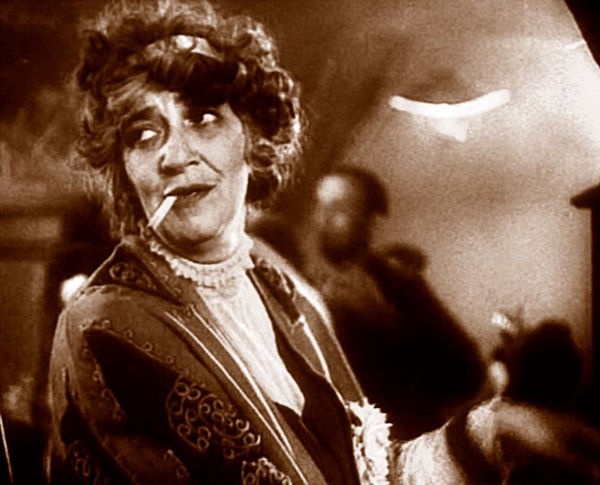 Иллюстрация к книге — Мои королевы. Раневская, Зелёная, Пельтцер [i_093.jpg]