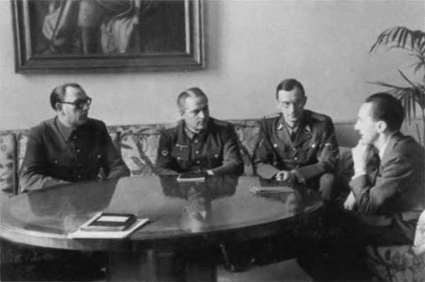 Иллюстрация к книге — Берзарин [i_054.jpg]