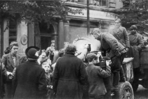 Иллюстрация к книге — Берзарин [i_073.jpg]