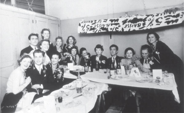 Иллюстрация к книге — Моя шокирующая жизнь [i_074.jpg]