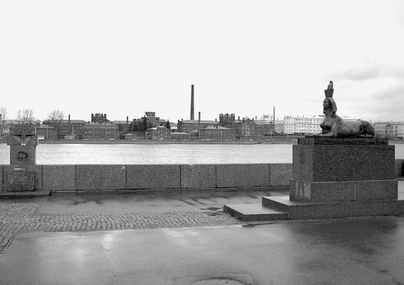 Иллюстрация к книге — Очерки Петербургской мифологии, или Мы и городской фольклор [i_023.jpg]