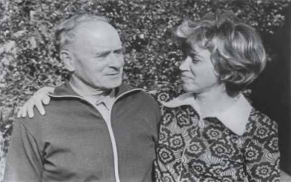 Иллюстрация к книге — Записки из чемодана. Тайные дневники первого председателя КГБ, найденные через 25 лет после его смерти [i_142.jpg]