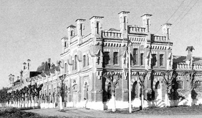 Иллюстрация к книге — Московский модерн в лицах и судьбах [i_052.jpg]