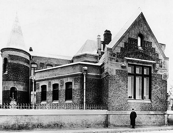 Иллюстрация к книге — Московский модерн в лицах и судьбах [i_072.jpg]