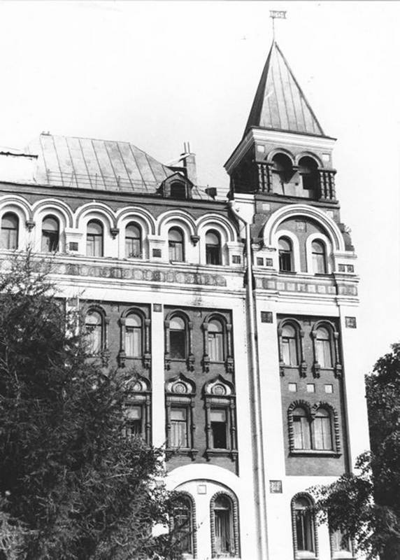 Иллюстрация к книге — Московский модерн в лицах и судьбах [i_118.jpg]