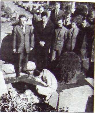 Иллюстрация к книге — Рихард Зорге. Джеймс Бонд советской разведки [i_018.jpg]