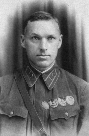 Иллюстрация к книге — Рокоссовский [i_014.jpg]