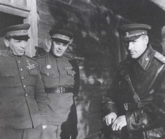 Иллюстрация к книге — Рокоссовский [i_040.jpg]