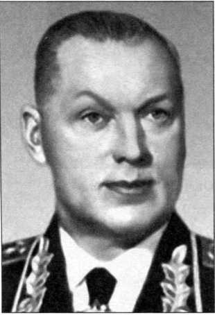 Иллюстрация к книге — Генерал Абакумов. Всесильный хозяин СМЕРШа [i_018.jpg]