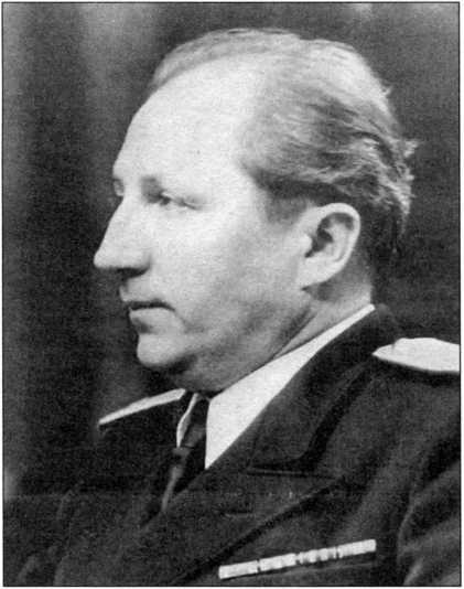 Иллюстрация к книге — Генерал Абакумов. Всесильный хозяин СМЕРШа [i_032.jpg]