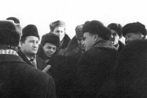 Иллюстрация к книге — Байбаков [i_025.jpg]