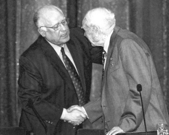 Иллюстрация к книге — Байбаков [i_047.jpg]