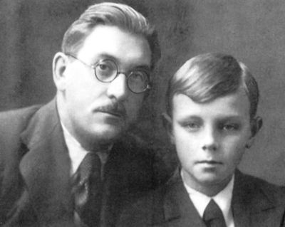 Иллюстрация к книге — Кирилл Лавров [i_004.jpg]