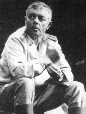 Иллюстрация к книге — Кирилл Лавров [i_024.jpg]