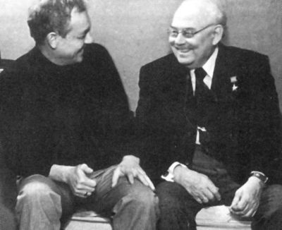 Иллюстрация к книге — Кирилл Лавров [i_049.jpg]