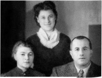 Иллюстрация к книге — Повседневная жизнь "русского" Китая [i_062.jpg]