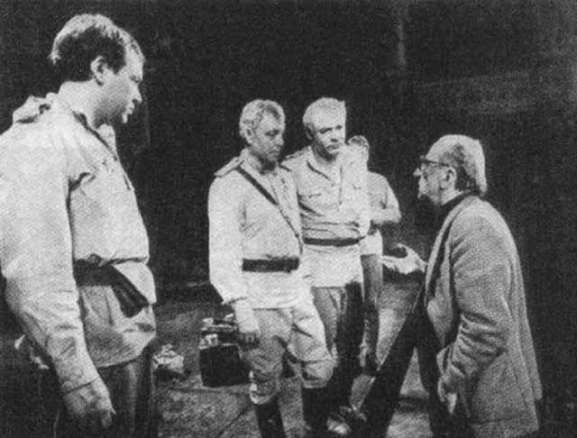 Иллюстрация к книге — Товстоногов [i_057.jpg]