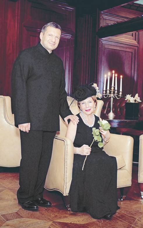 Иллюстрация к книге — С мамой о прекрасном. Русская живопись от Карла Брюллова до Ивана Айвазовского [i_001.jpg]