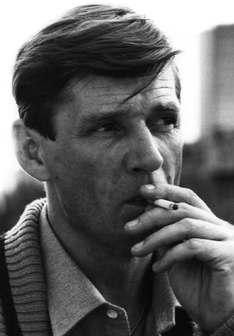 Иллюстрация к книге — Александр Абдулов. Необыкновенное чудо [i_023.jpg]