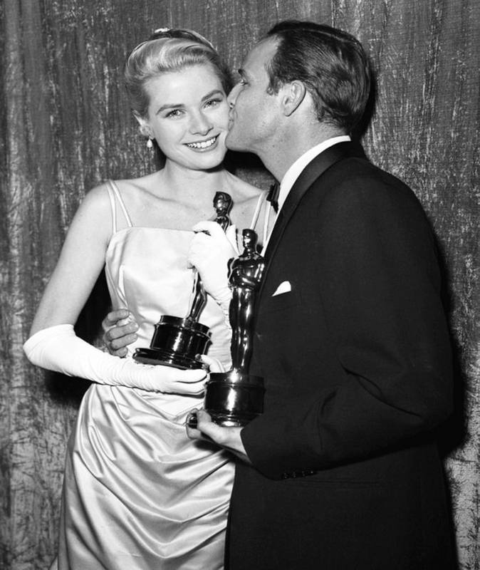 Иллюстрация к книге — Грейс Келли. Как стать принцессой… [i_034.jpg]